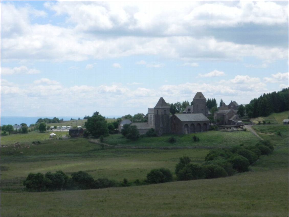 Vue sur le village d'Aubrac