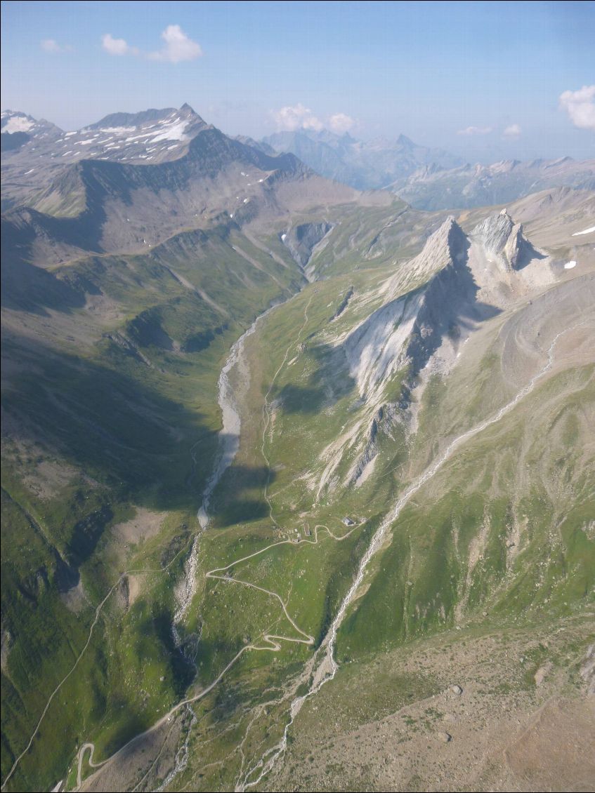 Les Pyramides Calcaires au fond du Val Veni