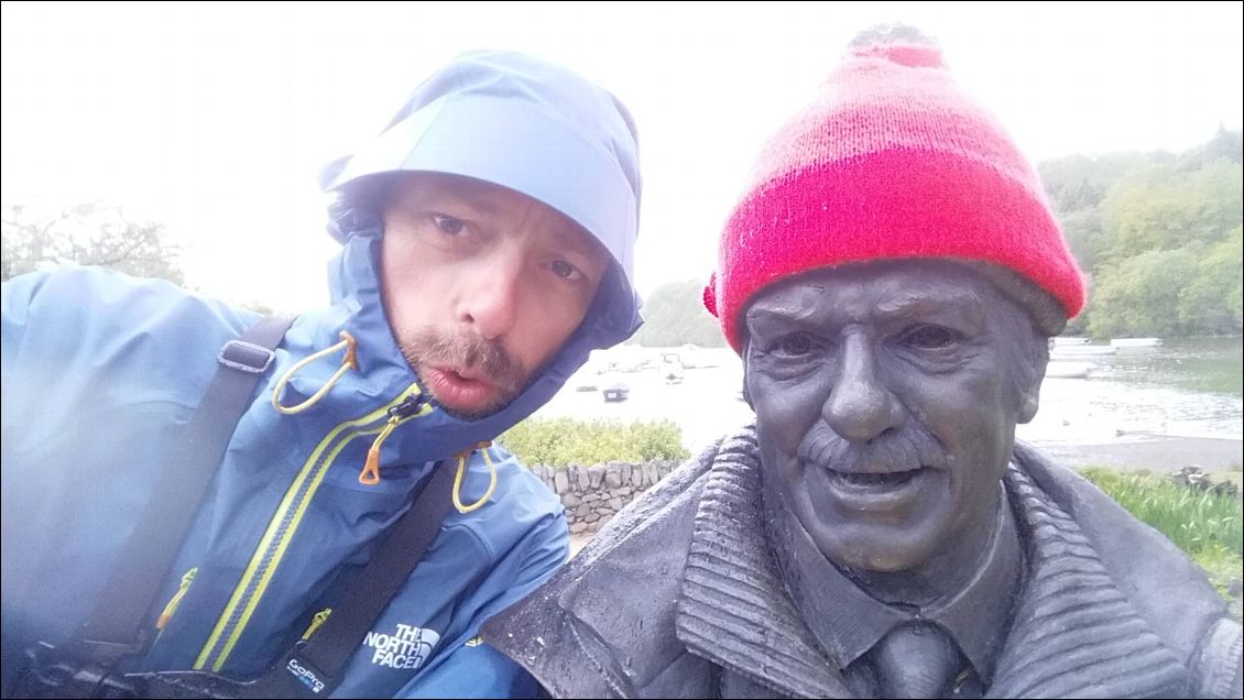 Balmaha, selfie avec Tom Weir, pionnier de la lutte pour la protection de l’environnement en Écosse