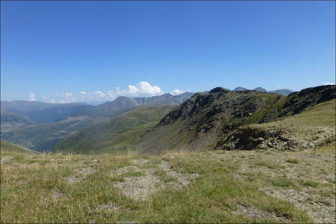 Au port Dret : descente sans intérêt et interminable su l'Hospitalet près l'Andorre