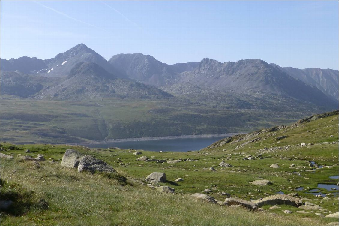 Etang de Lanoux et Puig Carlit