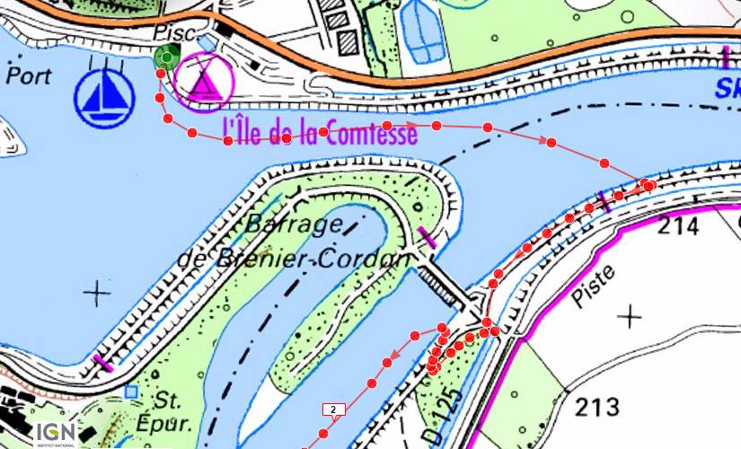 Portage pour embarquer en aval du barrage