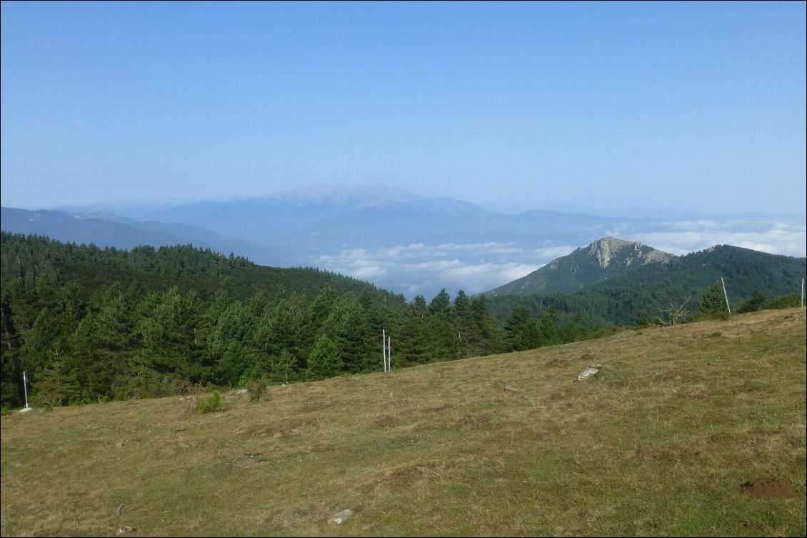 le Canigou à l'ouest s"éloigne, la méditerranée est à quelques heures.