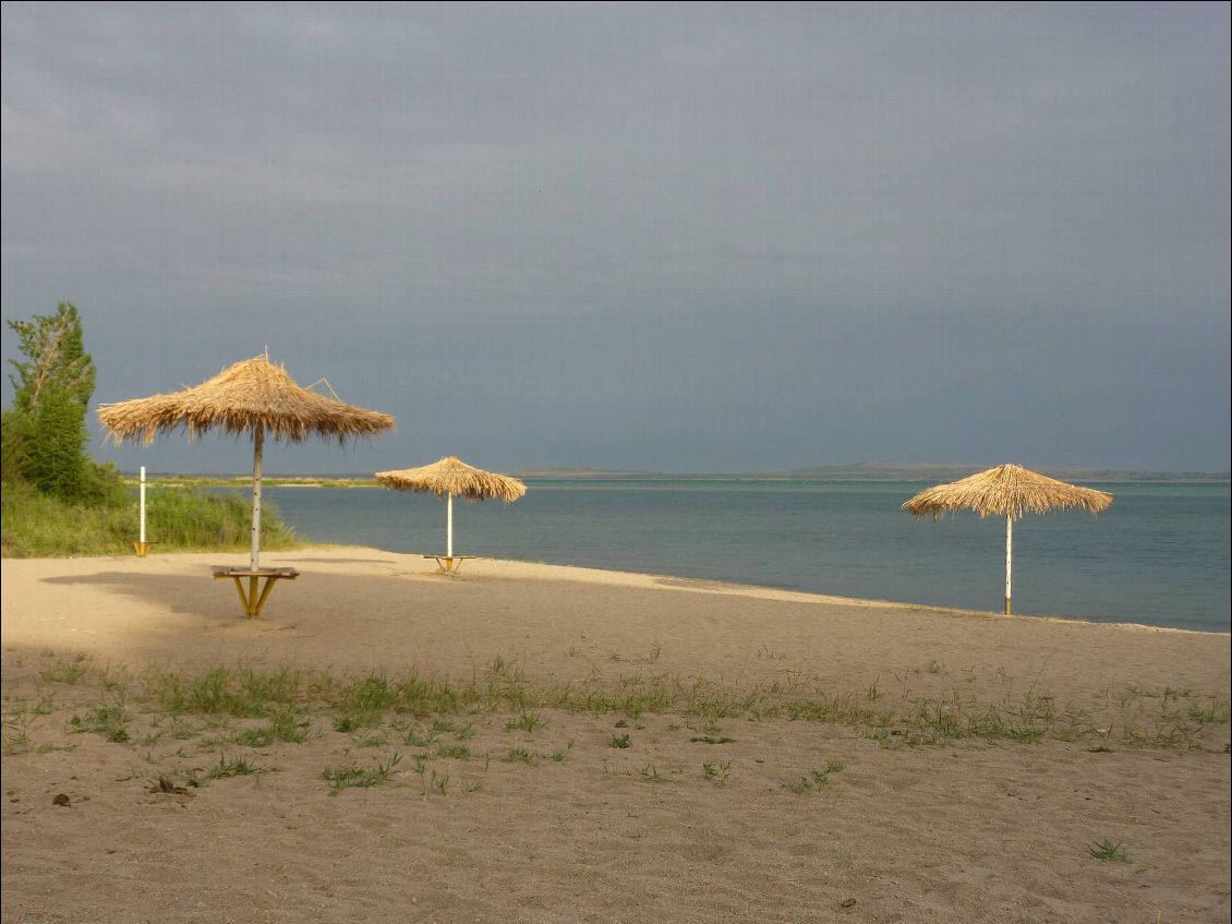 Plage de Kuturgan, rive Nord du lac Issik Kul