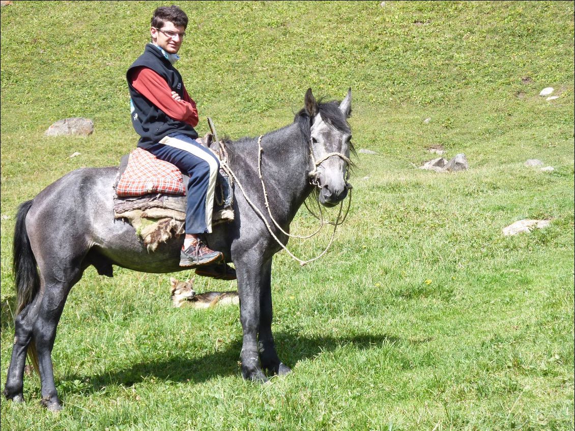 L'équitation selon Yohann. Version 2.0
Aussi motivés l'un que l'autre....!