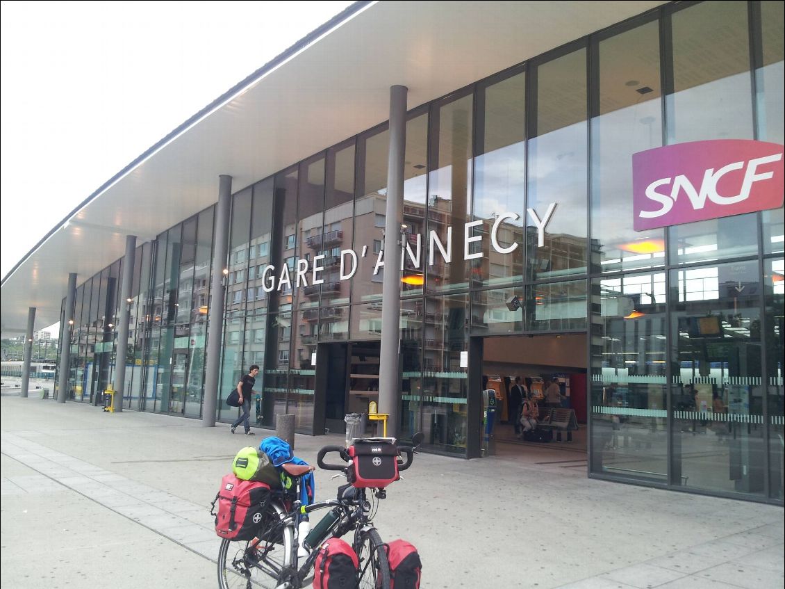 Couverture de Annecy Toulon à vélo juin 2015