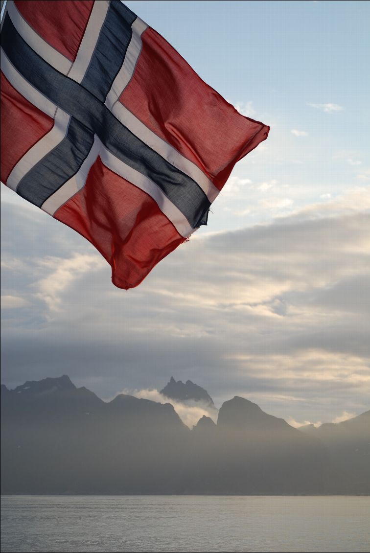 Sur le bateau, vers Bodö. Au revoir les Lofoten tant attendues! La moitié du voyage est achévée et réussie sans problèmes majeurs.