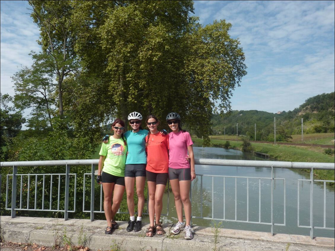 Un peu de pub pour le cyclisme féminin. Si si ca existe!!!