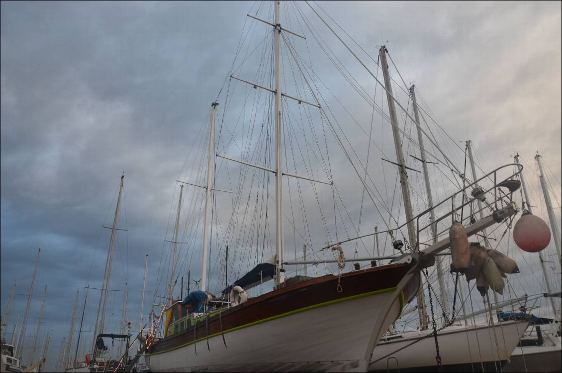 Le beau bateau de mes hôtes à Port-St-Louis du Rhône!