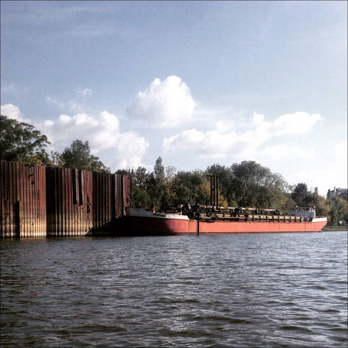Les bateaux s'étirent.