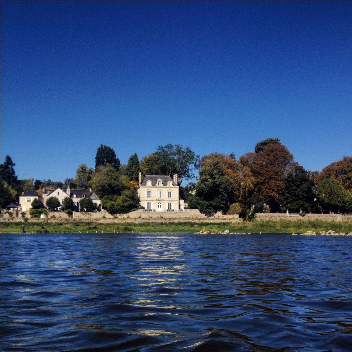 La pointe, embouchure de la Maine avec la Loire. Le paysage change, le débit aussi!