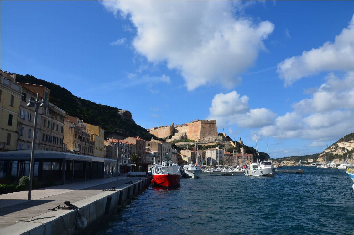 Arrivée au port de Bonifacio en fanfare!