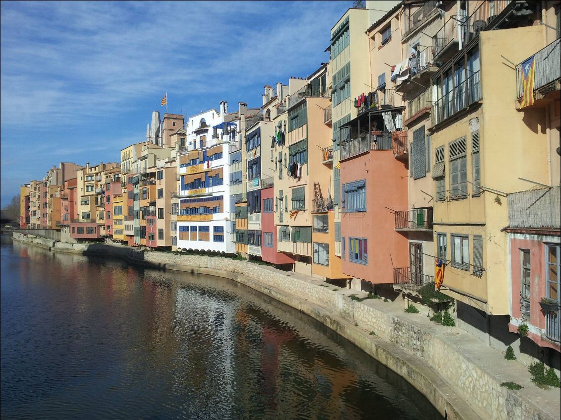 Les quais de l'Onyar à Gérone