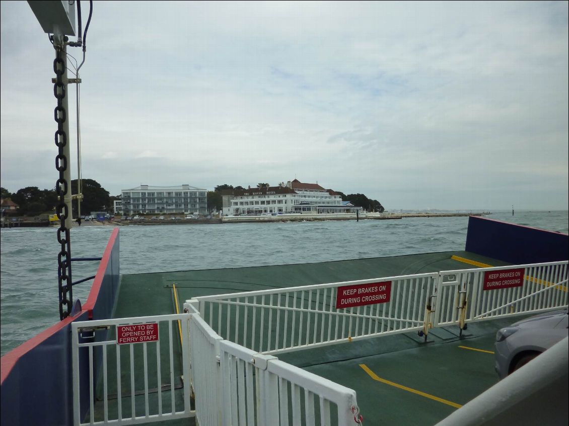 Passage du bac pour me rendre à Poole.