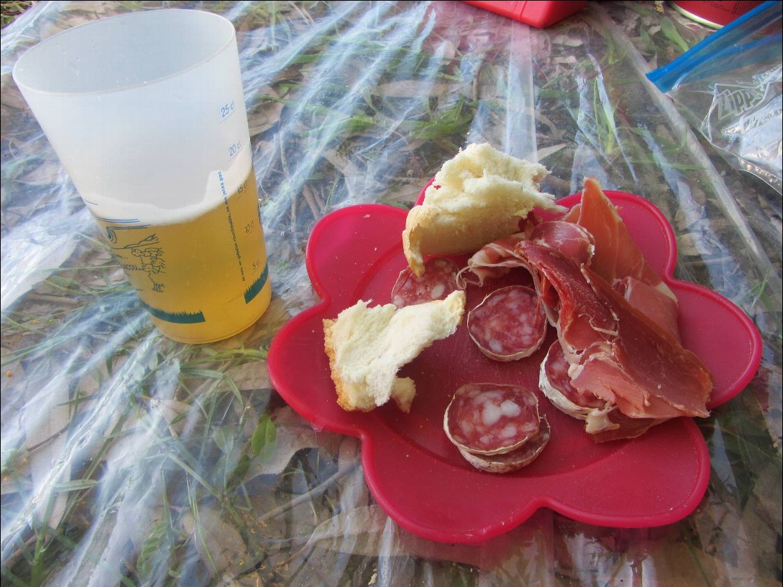 C'est pas parce qu'on bivouac qu'il faut oublier l'apéro!