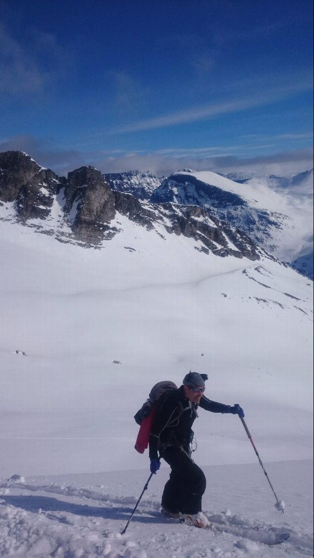 Vue sur le Storgrovfjellet 1629 m.