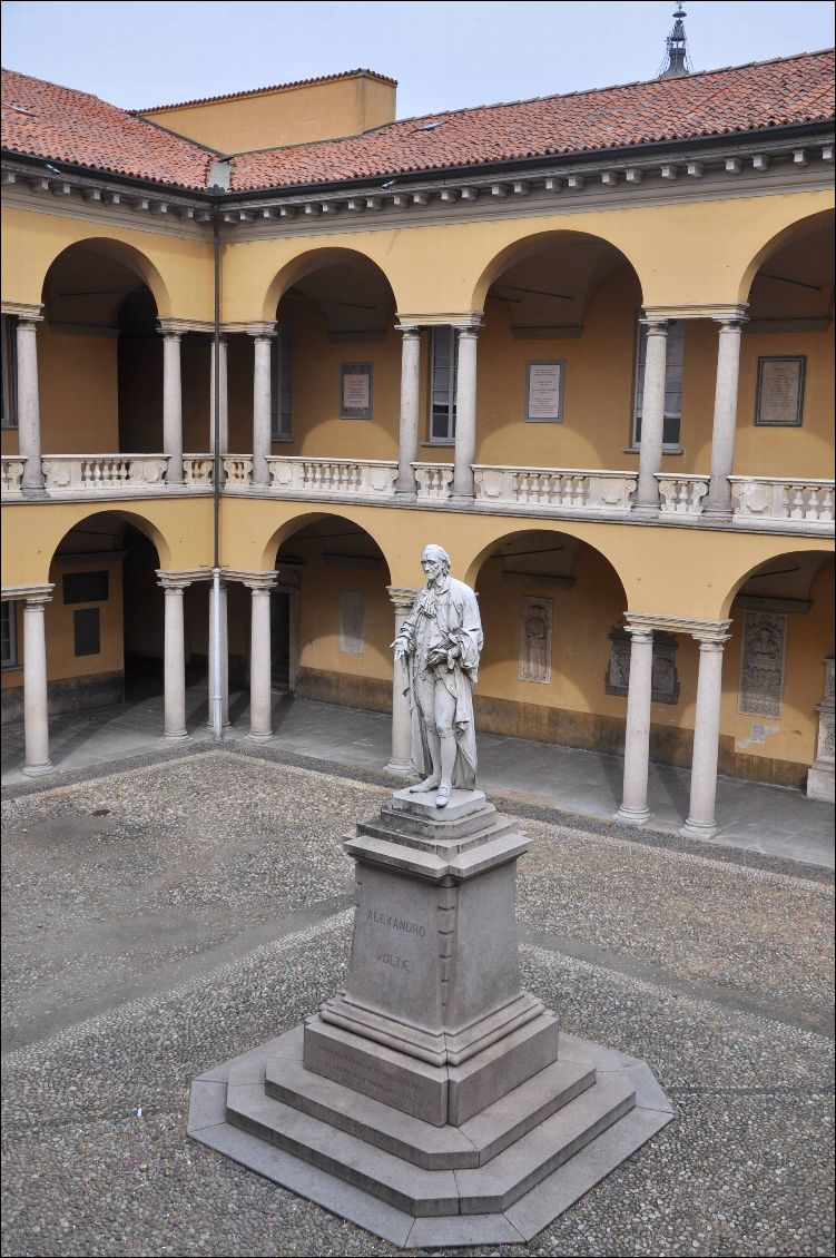 l'université de pavie sous le regard de M Volta