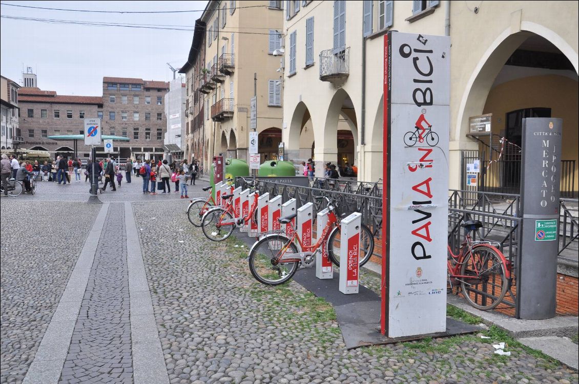 ça se démocratise.... d'ailleurs demain c'est la journée du vélo organisée par une école de la ville