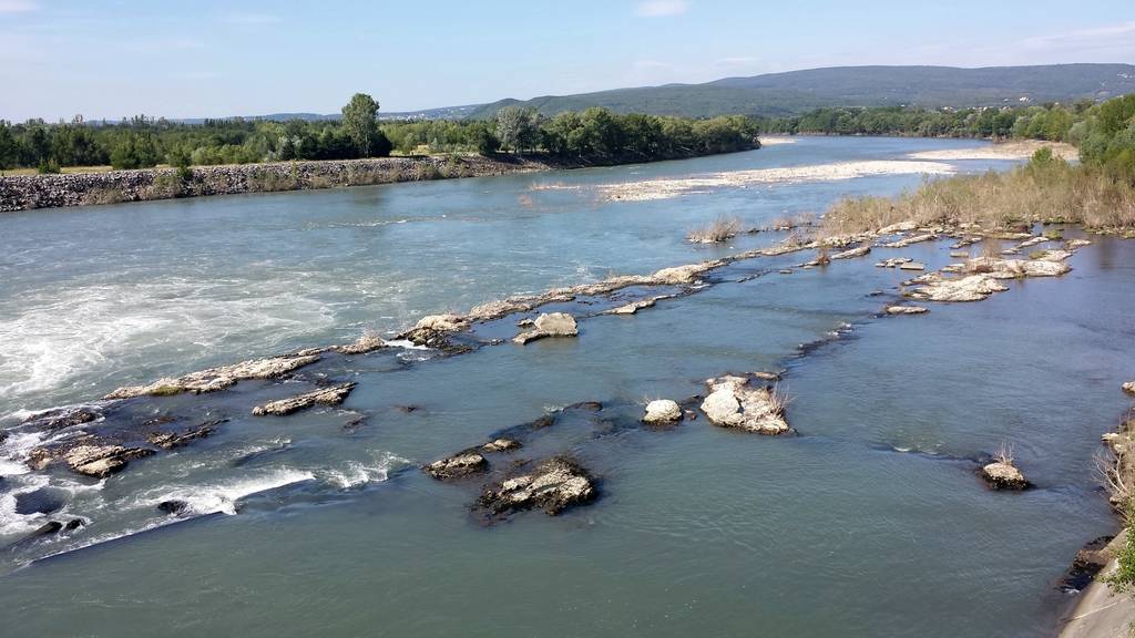 Barrage de Donzère vu vers l'aval