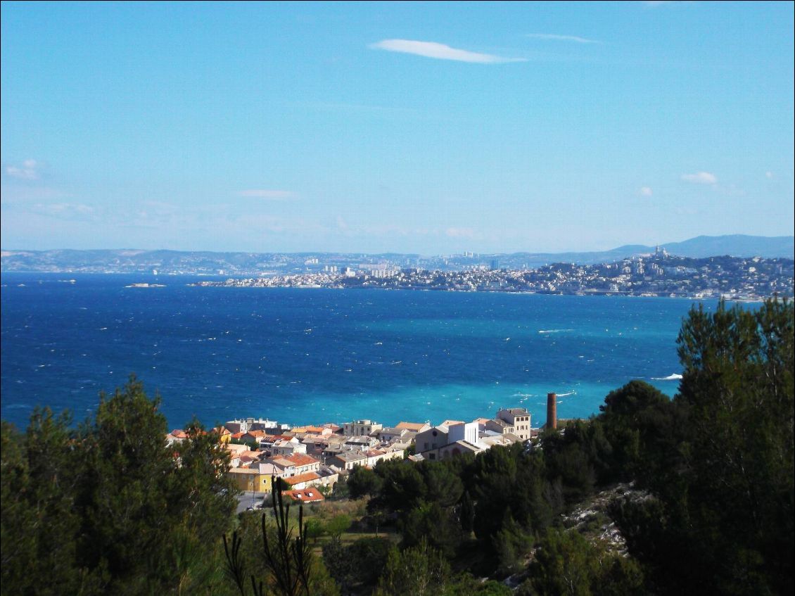 Départ à coté du Mont Rose, sud de Marseille.