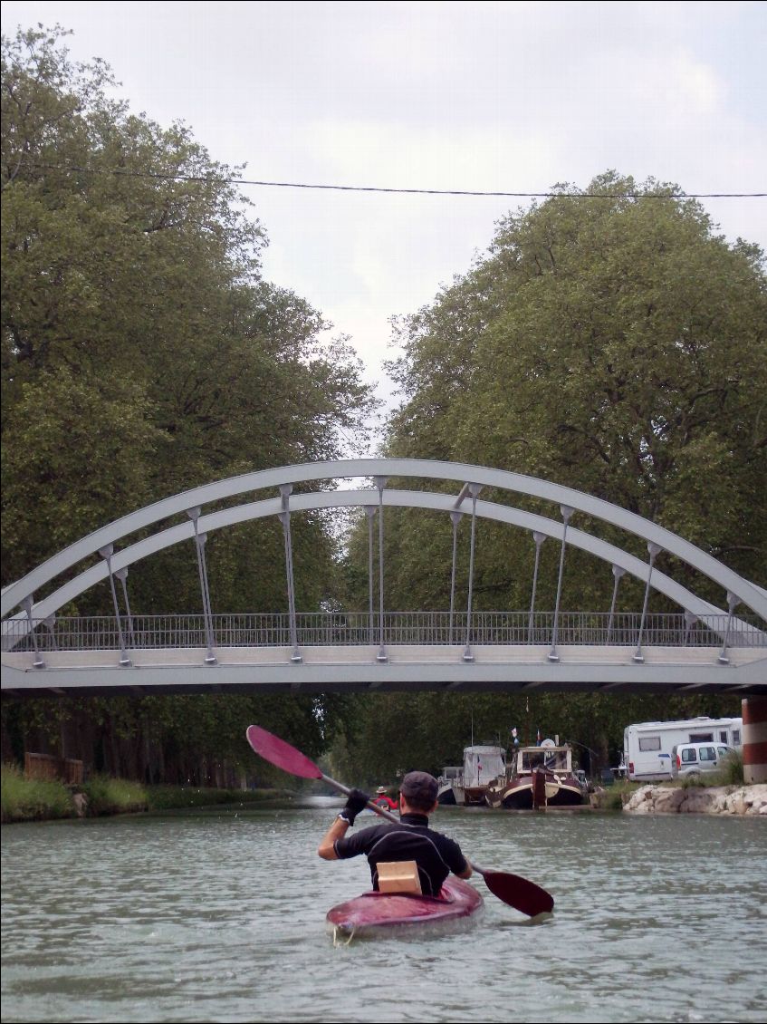 Canal lateral au niveau de Golfech