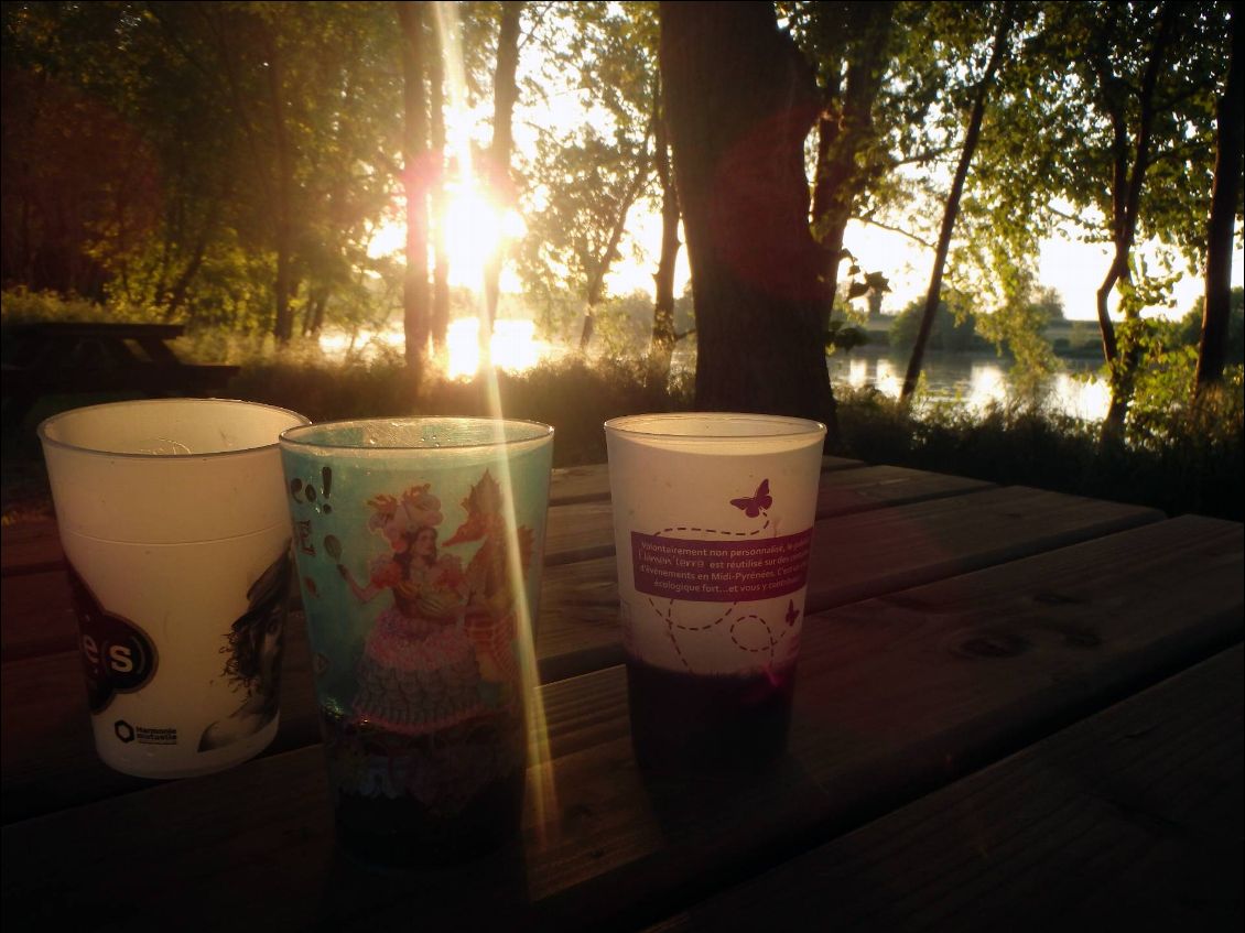 Apéro avé le soleil qui se couche sur la Garonne