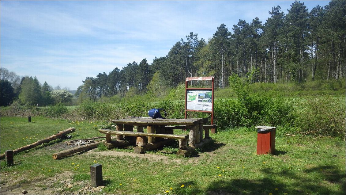 Bivouac possible a 2 km de la gare de Couvin
