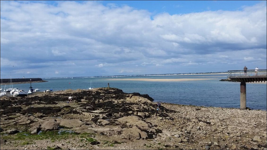 Vue de la rade du Croisic (au loin, la côte de La Turballe-Piriac où je serais le lendemain)