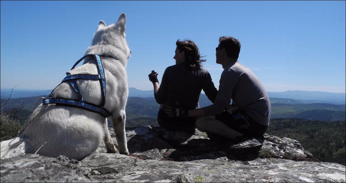 A trois, on admire la vue sur les Cévennes, bien méritée!