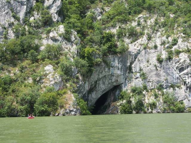 Entrée de la cave