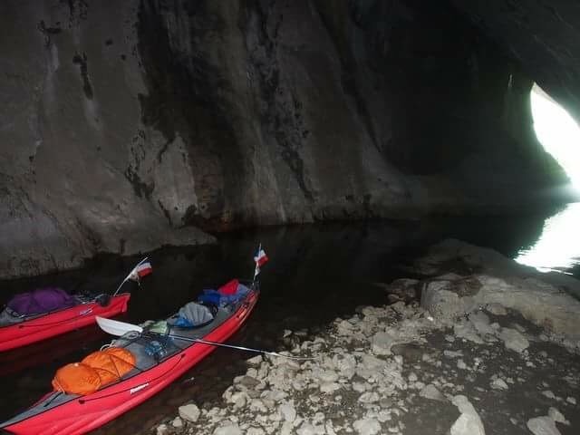 Tu peux poser ton kayak