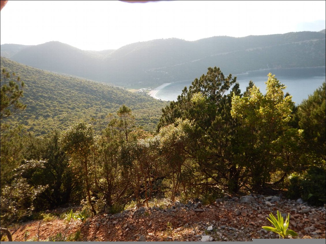 Antisamos vu de plus haut