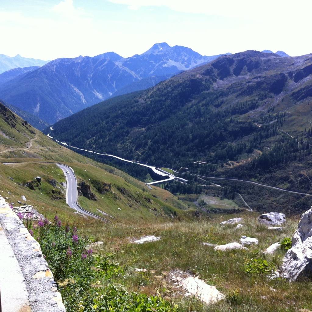 la piste vers St Remy sur la gauche de la photo