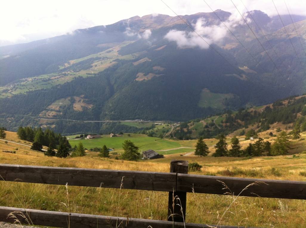 vue sur la vallée d'Etroubles