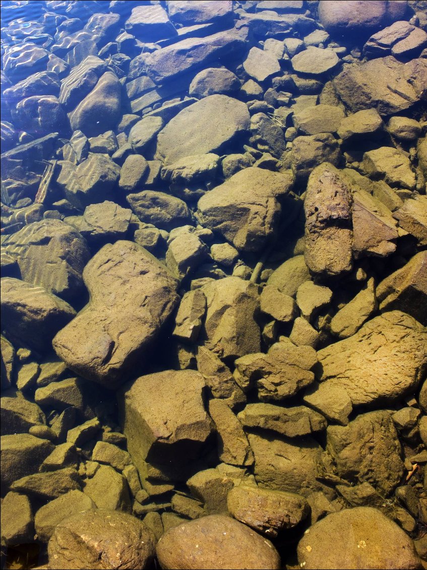 8 h 58. L'eau invisible.