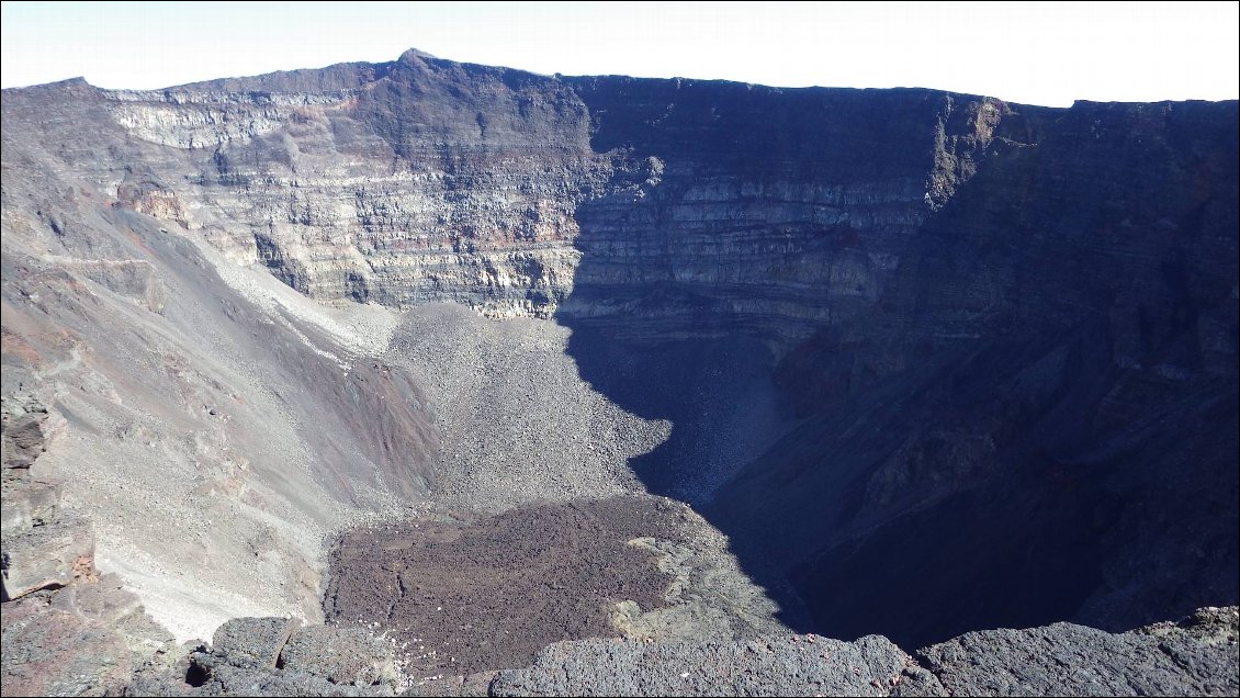 Piton de la Fournaise, cratère Dolomieu