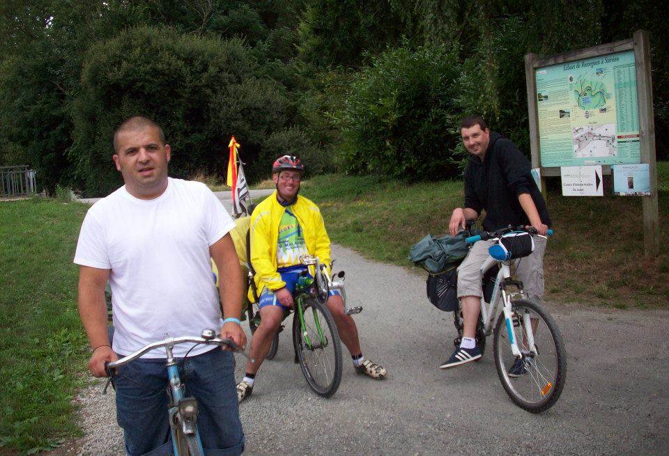 une première rencontre avec un brestois parti pour Lyon en vélo couché.