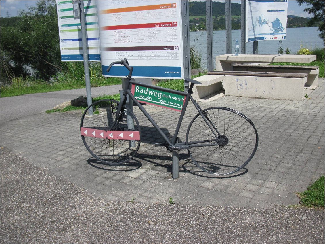 quelqu'un a oublié son vélo??
