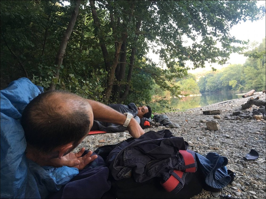 Bivy au bord de l'Hérault