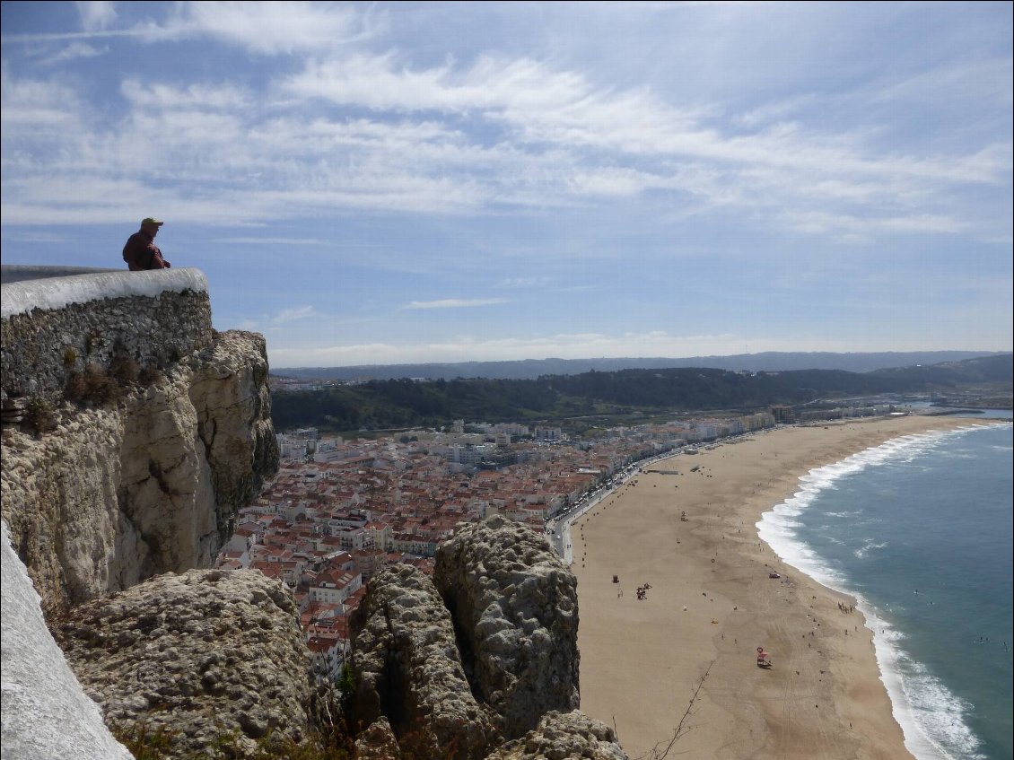 Du haut des falaises de Nazaré