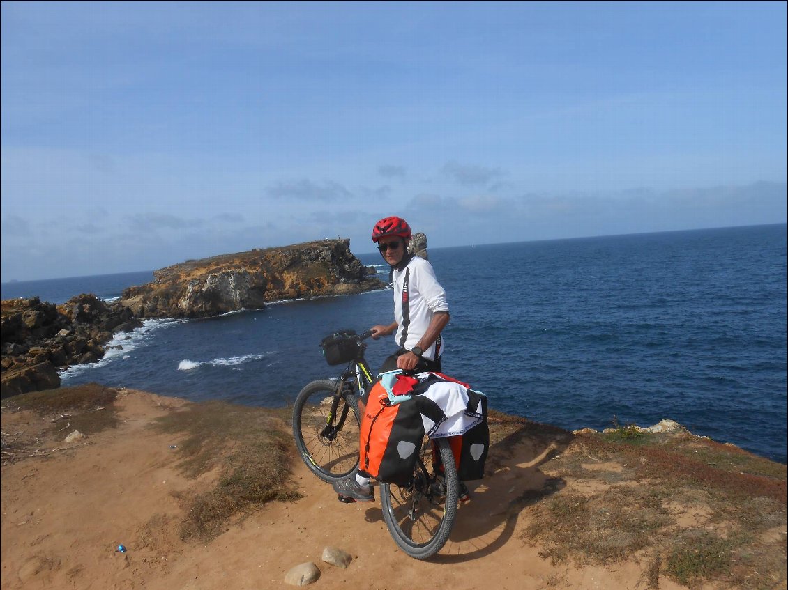 Très belle côte près de Peniche