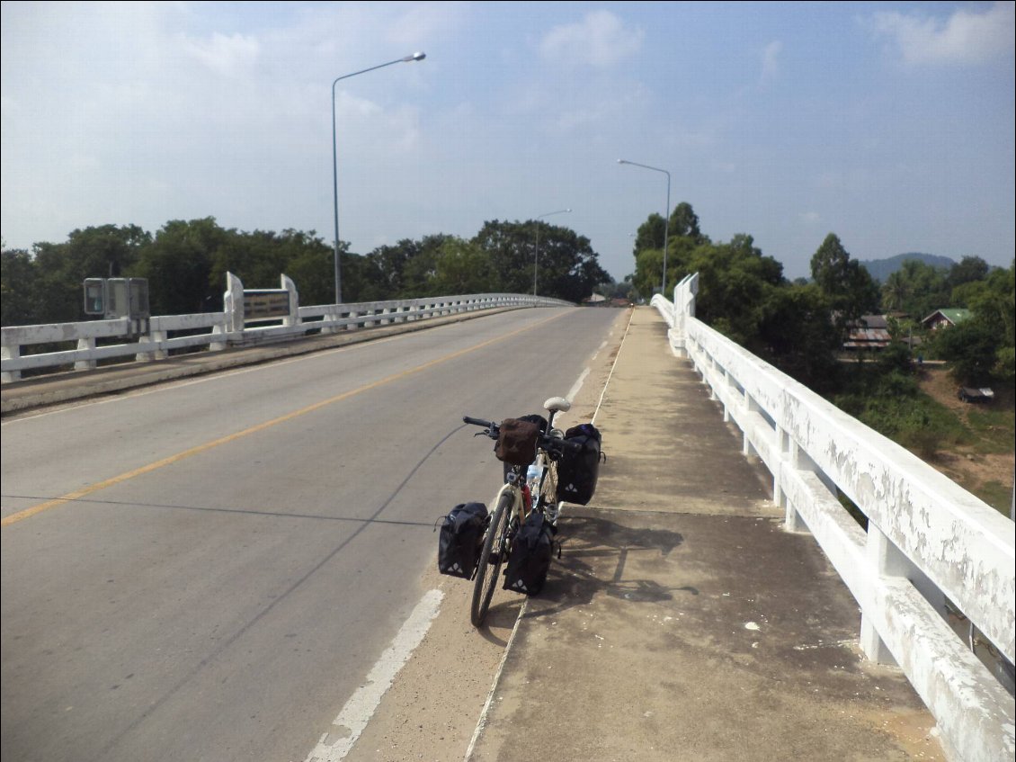Lopburi - Uthai Thani