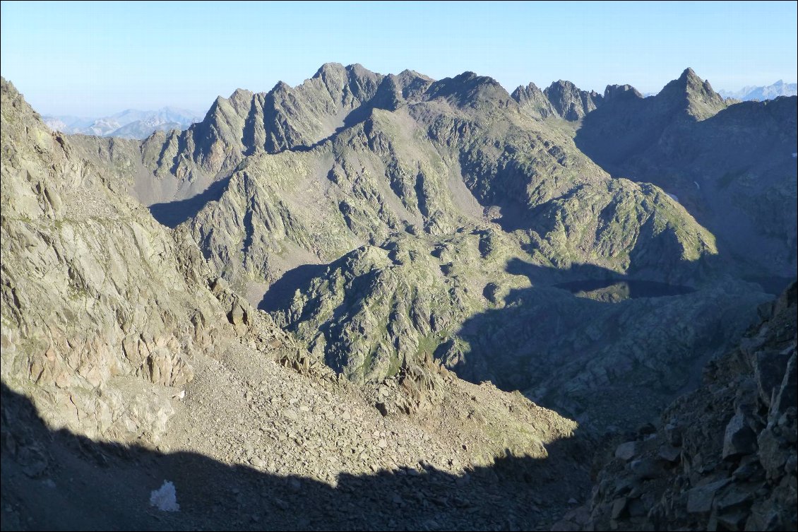 Mont Ténibre de la veille et les lacs Chaffour, en bas à droite.