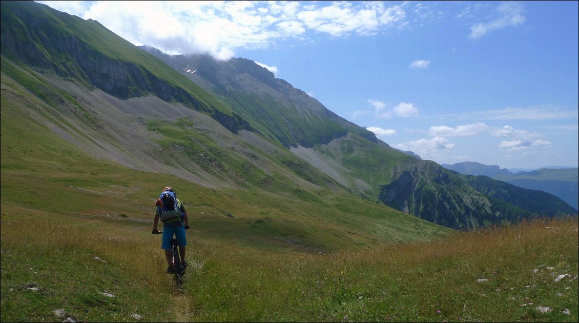 Toujours la même descente...