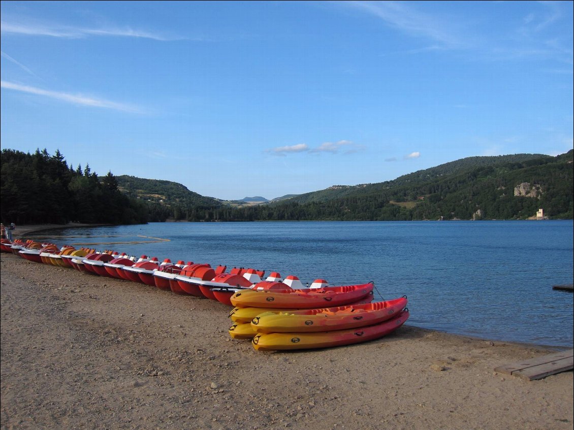 Lac d'Issarlès enfin au calme...