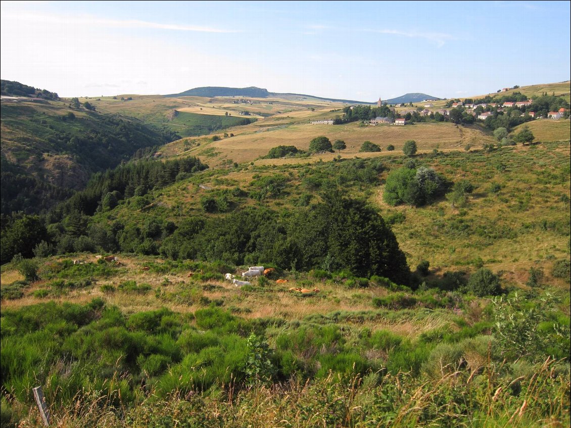 Descente vers Issarlès après le Béage