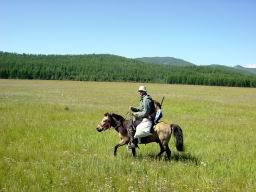 a-cheval-a-pied-et-a-velo-en-mongolie