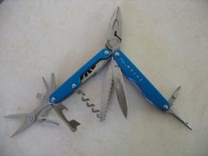 leatherman-juice-cs4-1