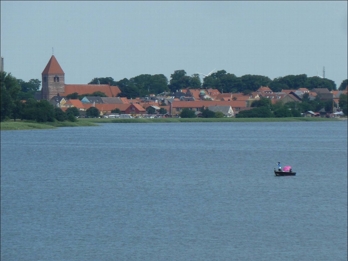 Stege depuis la rive du lac