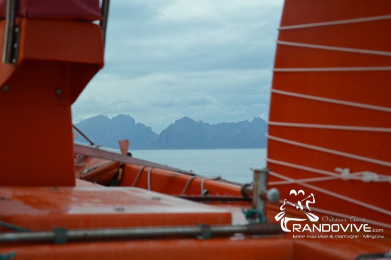 It's Lofoten. Un joli aperçu depuis le ferry